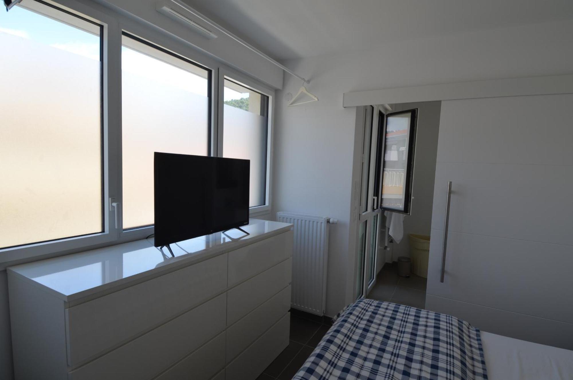 Smolett - Cosy Au Coeur Du Quartier Du Port Appartement *